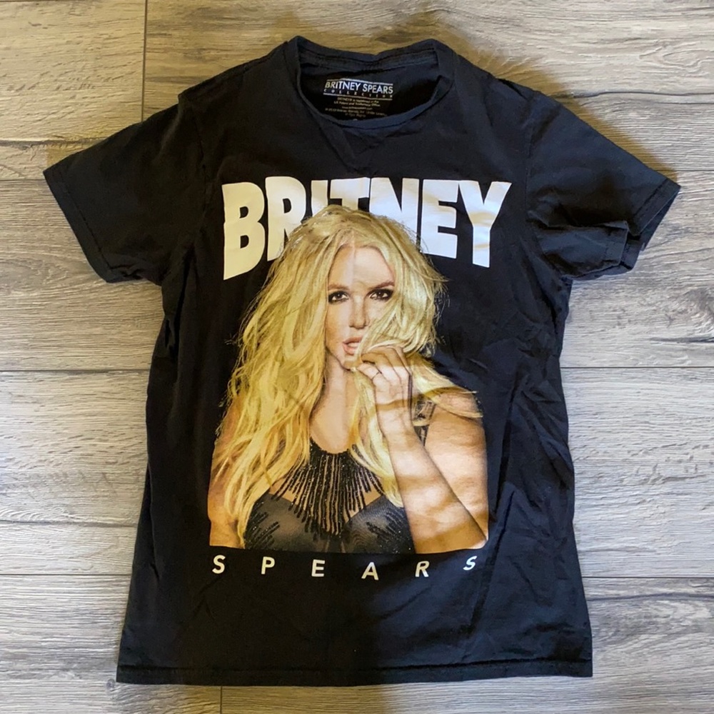 Britney Spears graphic tee.